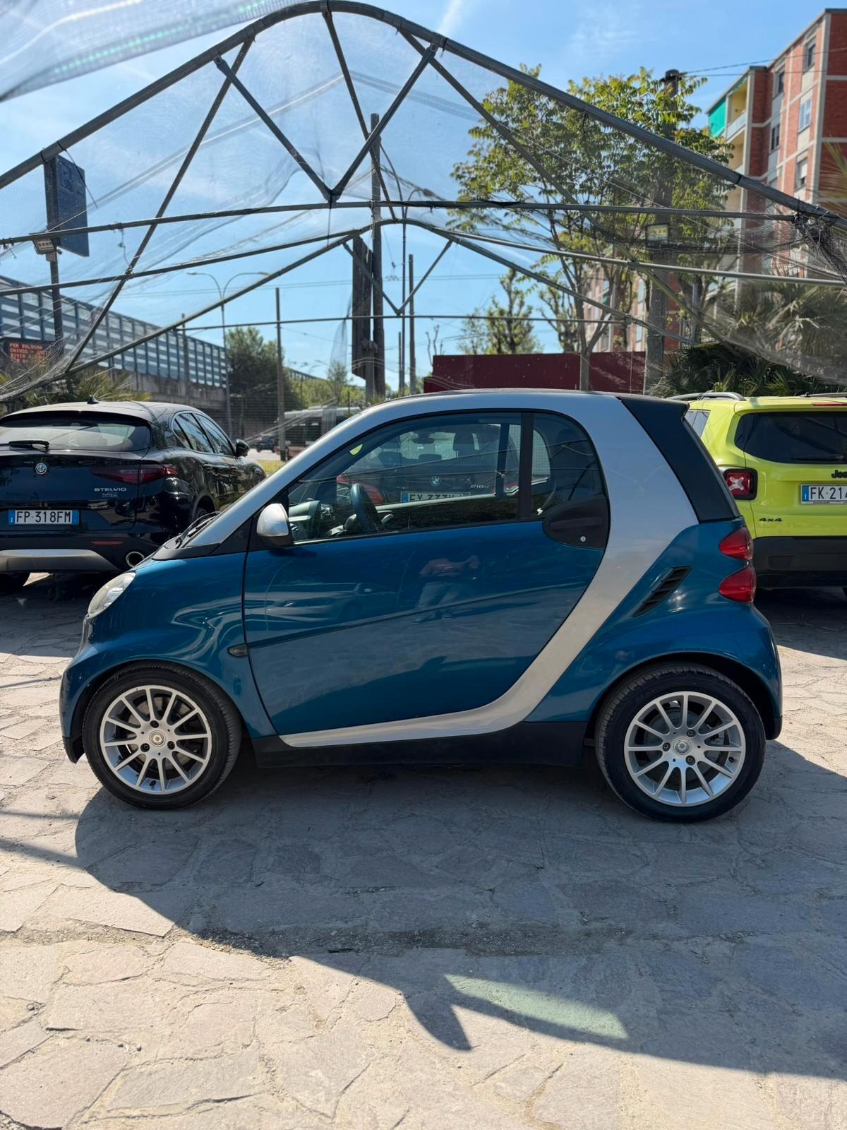 Smart ForTwo 1000 52 kW coupé passion