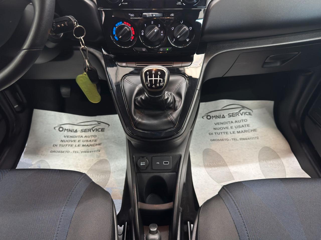 Lancia Ypsilon 1.0 FireFly 5 porte S&S Hybrid Ecochic Gold