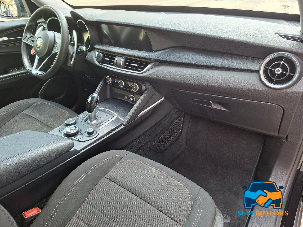 Alfa Romeo Stelvio 2.2 t Super Q4 190cv cinghia nuova