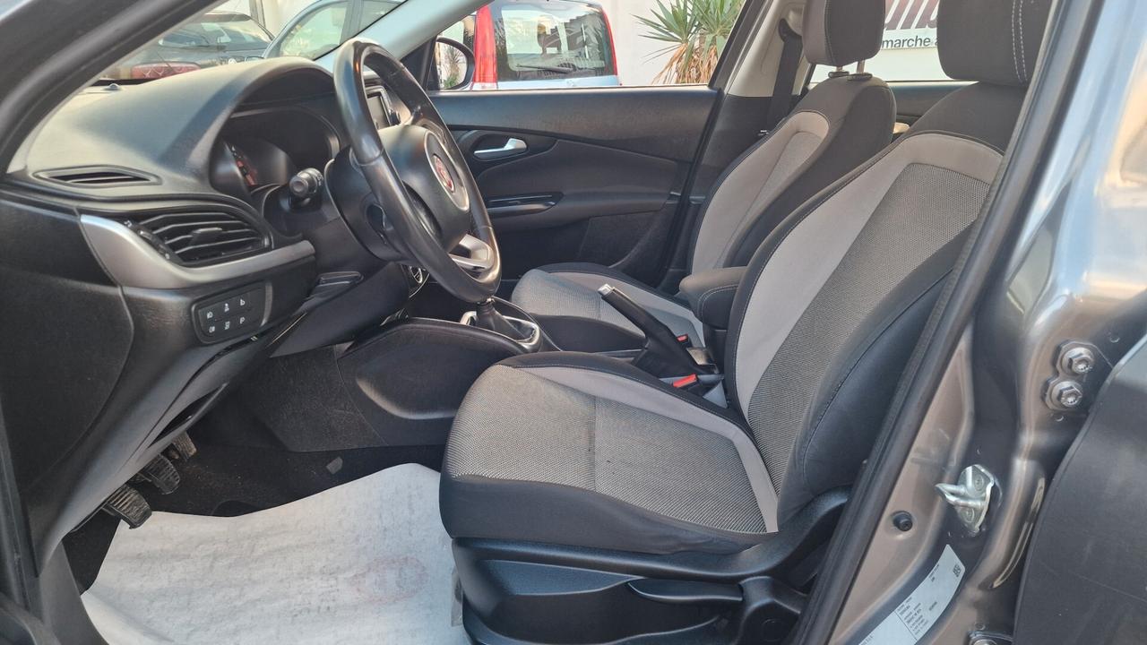 Fiat Tipo 1.6 Mjt 4 porte Lounge