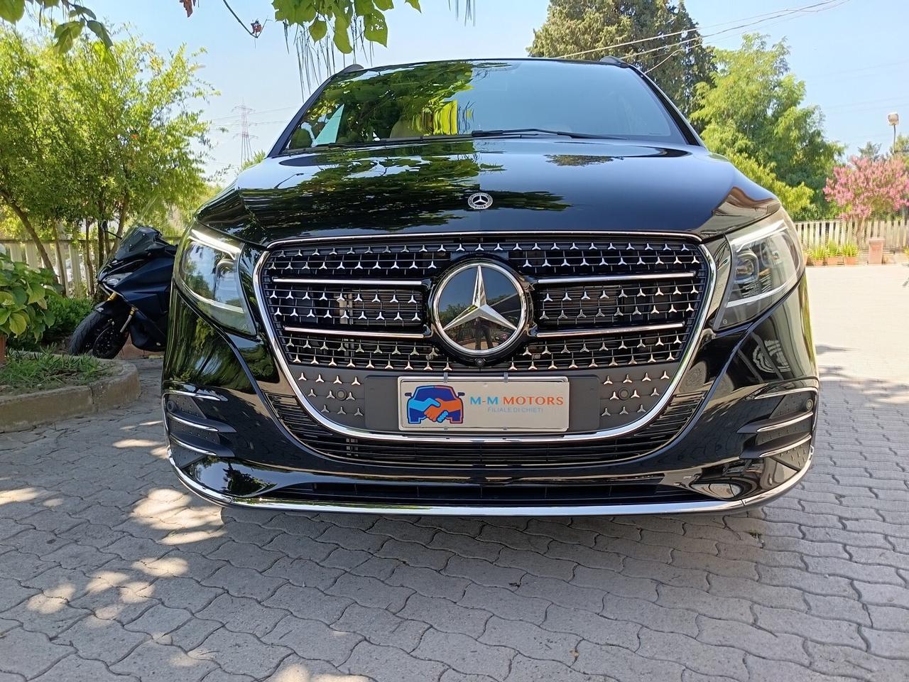 MERCEDES-BENZ V 300 d Automatic 4Matic AVANGAR