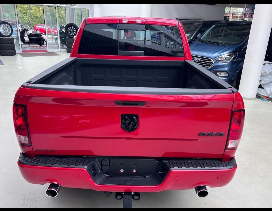 Dodge RAM 1500 5.7 V8 4WD Crew Cab
