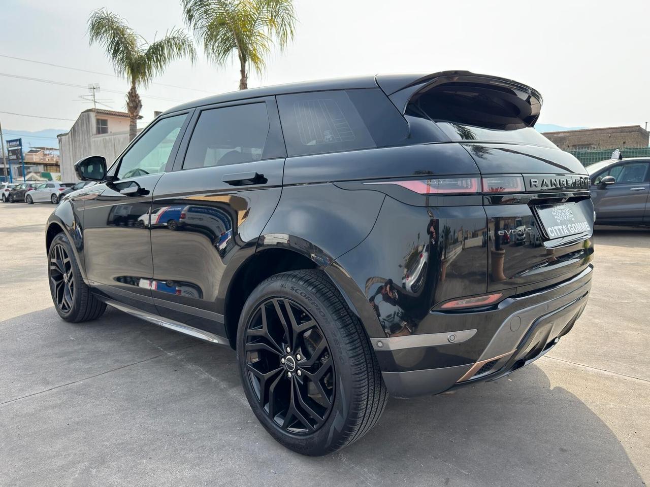 Range Rover Evoque 2.0D 163cv R-Dynamic 2021