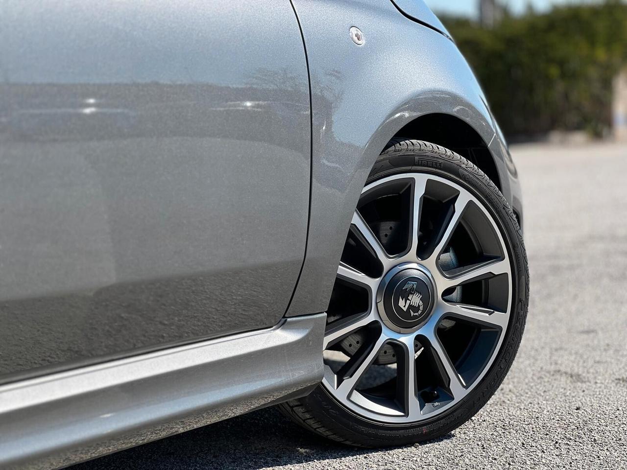 Abarth 595 C 1.4 Turbo T-Jet 165 CV