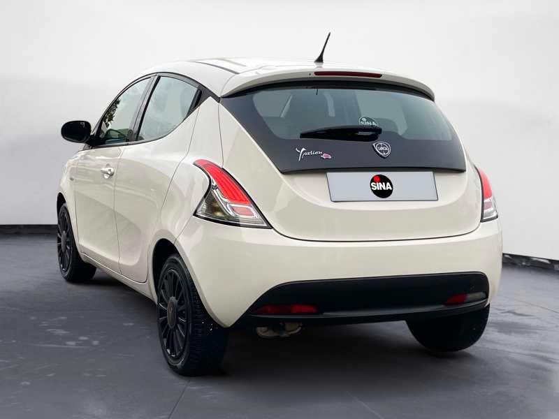 LANCIA Ypsilon 1.2 8v Gold 69cv