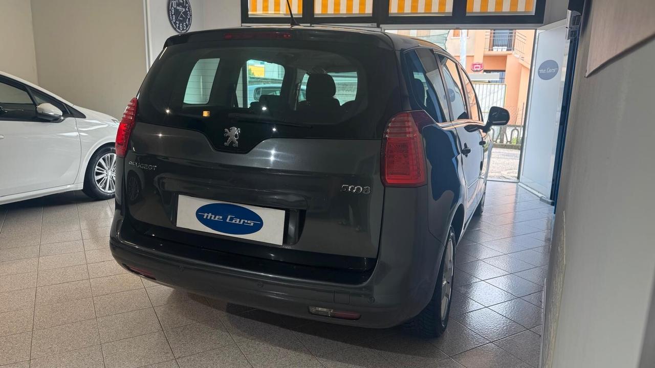 Peugeot 5008 1.6 HDi 110CV Premium