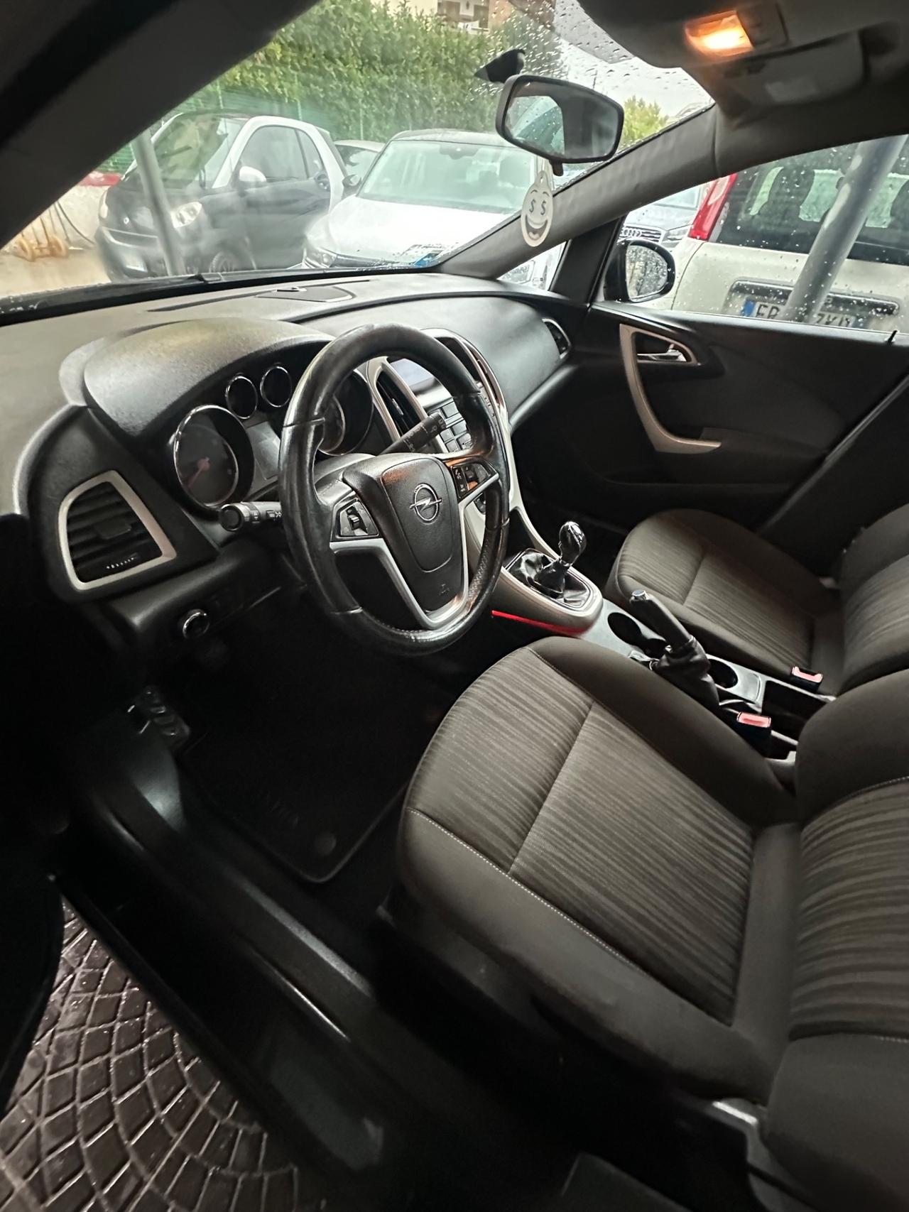 Opel Astra 1.4 Turbo 140CV 5 porte GPL Tech Cosmo