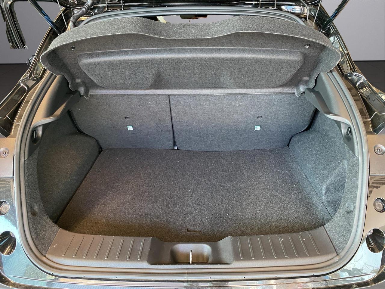 Nissan Juke 1.6 hev N-Connecta