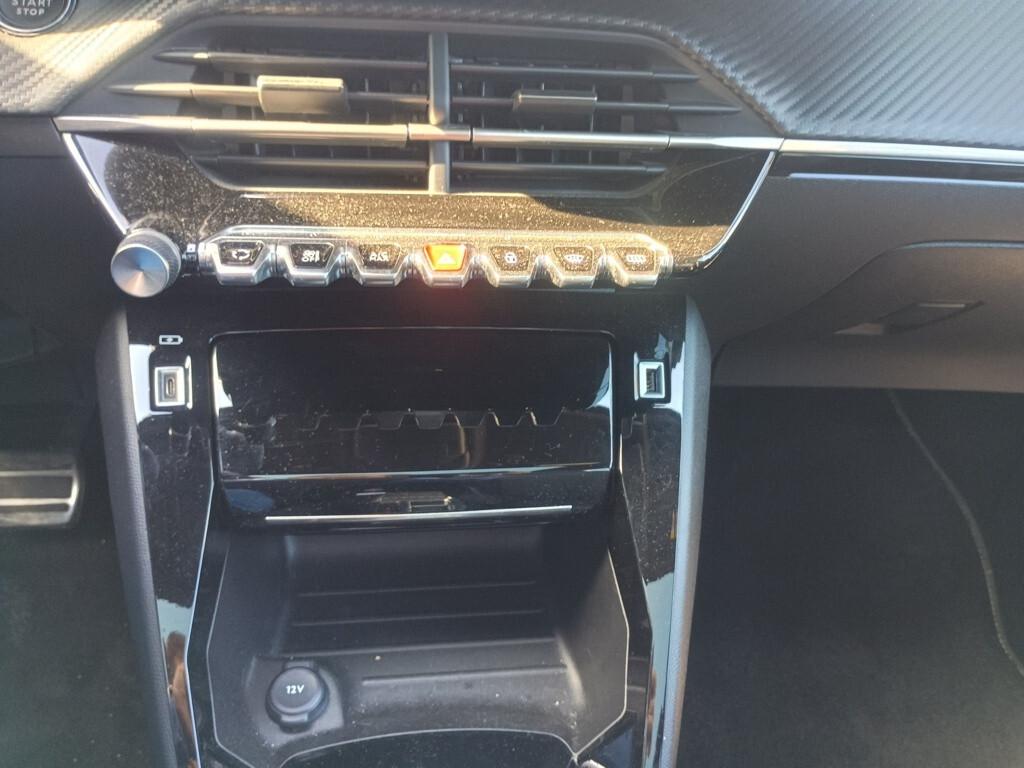 Peugeot 208 1.2 100cv EAT8 5 porte GT