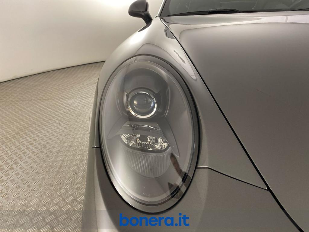 Porsche 911 Coupe 3.4 Carrera