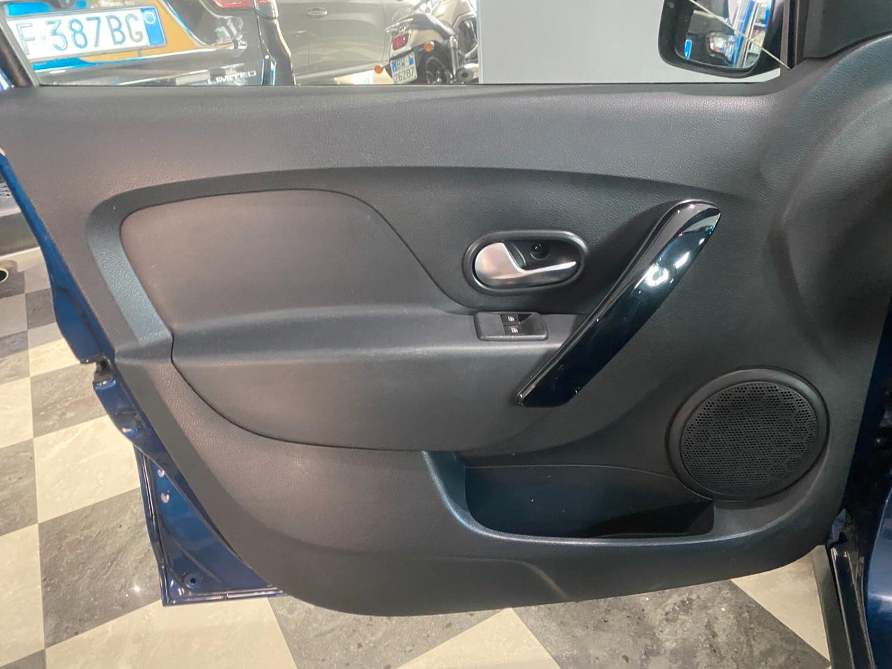 Dacia Sandero Stepway 1.5 Blue dCi 95 CV Techroad-12/2019