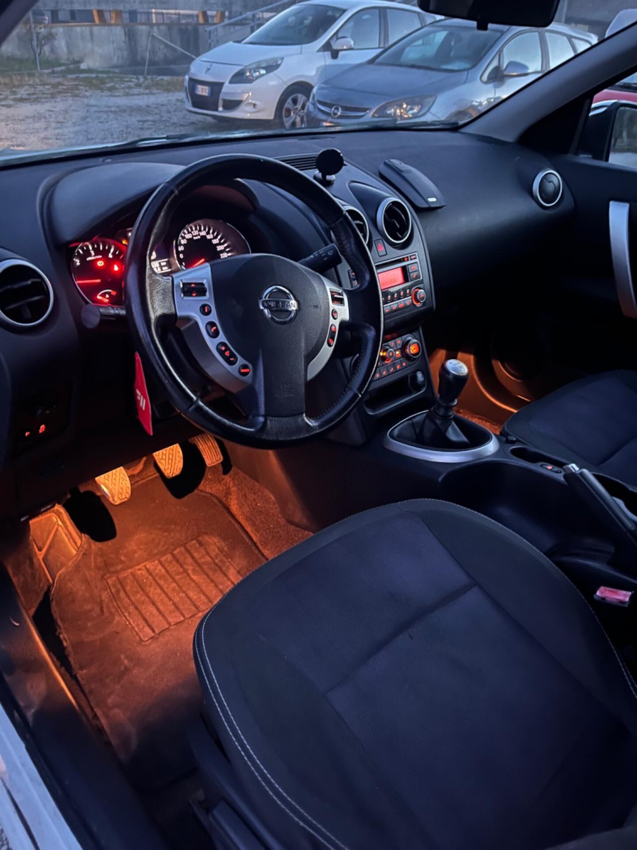 Nissan Qashqai 1.5 dCi PERFETTA SI NEOPATENTATI