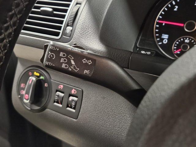 VOLKSWAGEN Touran 1.6 TDI DSG Comfortline 7POSTI