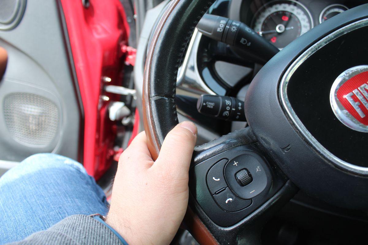 FIAT - 500 L - 1.6 Multijet 105 CV Trekking