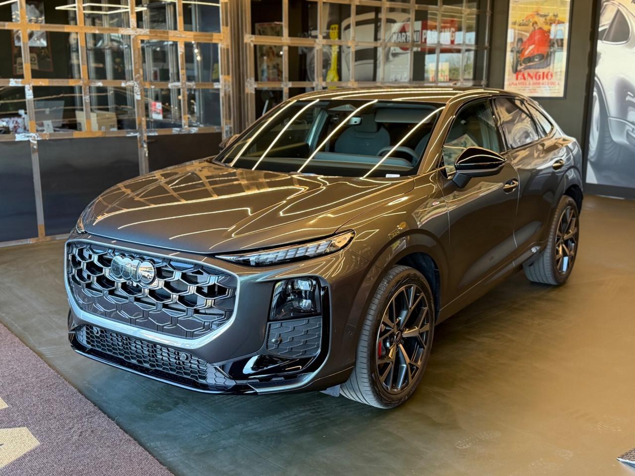 Audi Q3 SPB TFSI 150 kW S tronic quattro Line edition