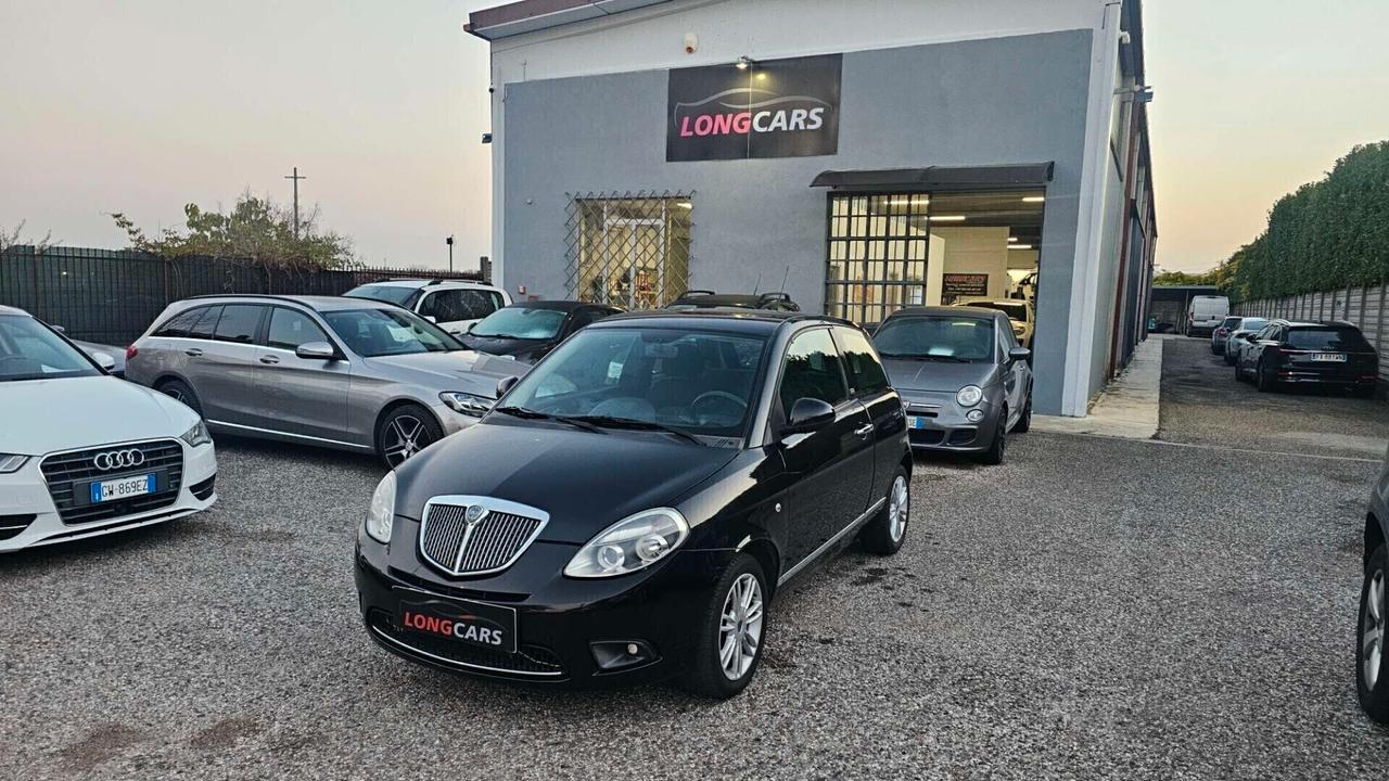 Lancia Ypsilon 1.3 MJT 75 CV Platinum Neopatentati