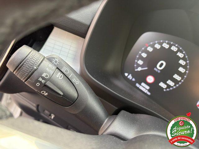 VOLVO XC40 T2 Geartronic Momentum
