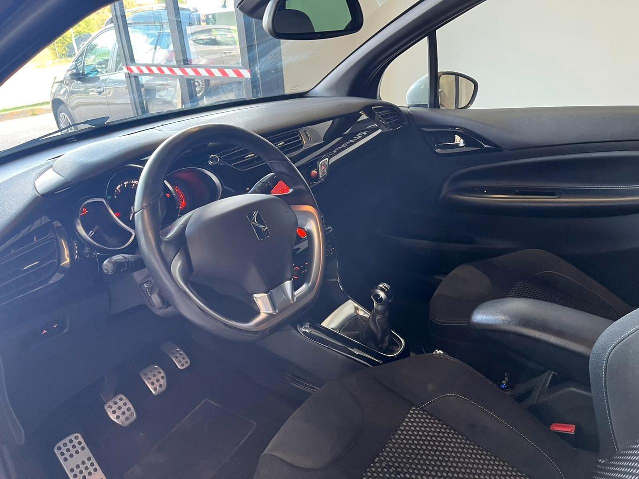 Ds DS3 3 1.6 e-HDi 90 airdream So Chic