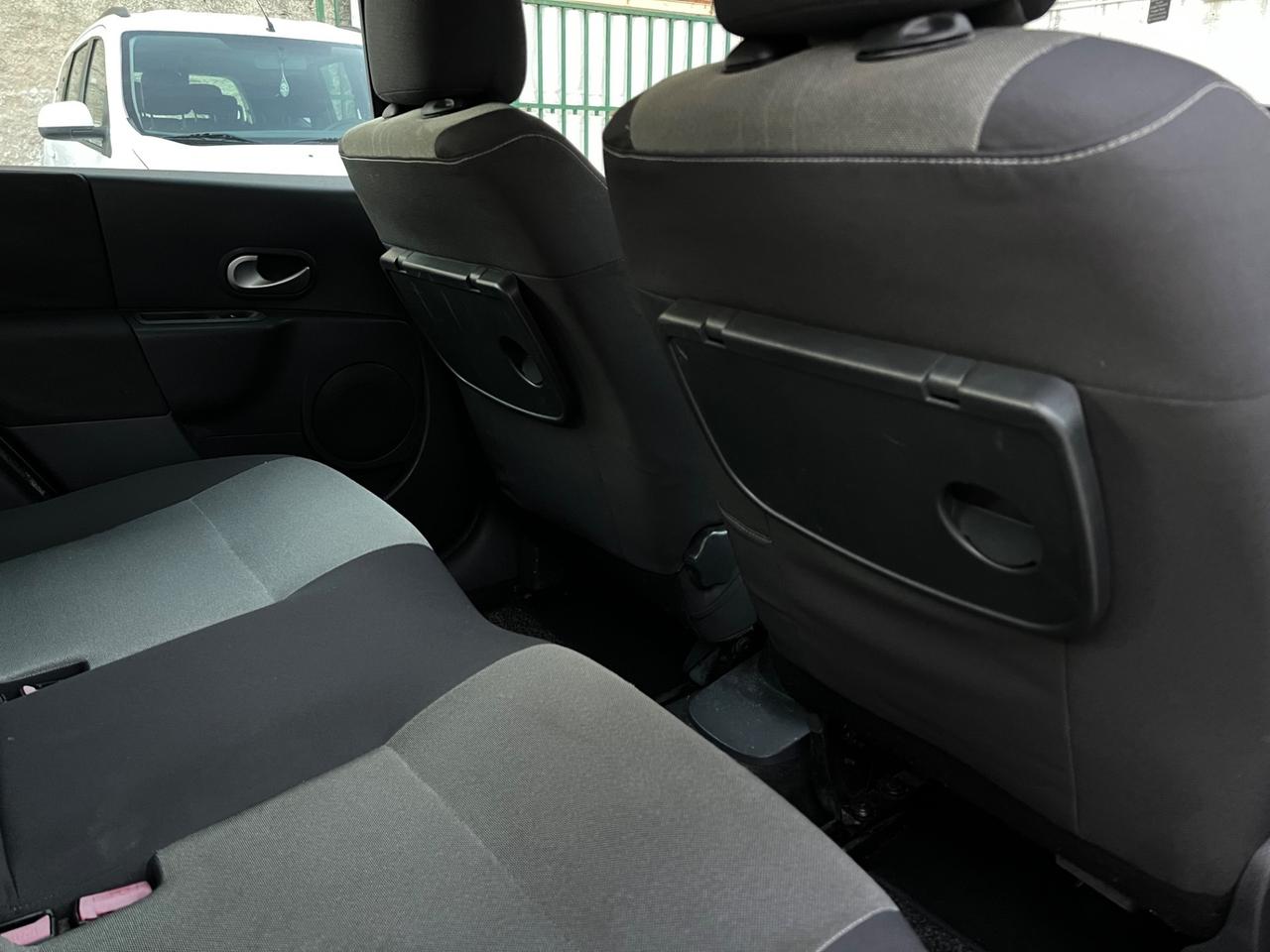 Renault Modus Grand 1.2 16V Dynamique