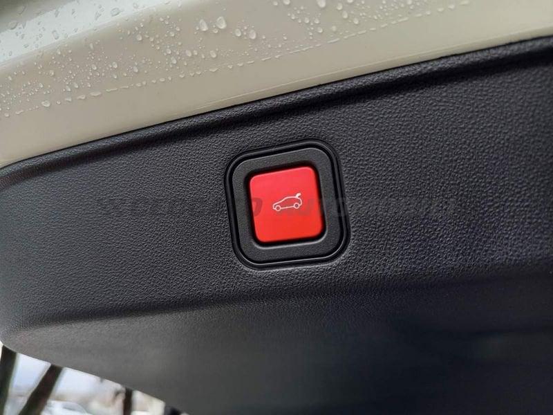 FIAT 600 600 1.2 hybrid La Prima II 110cv auto