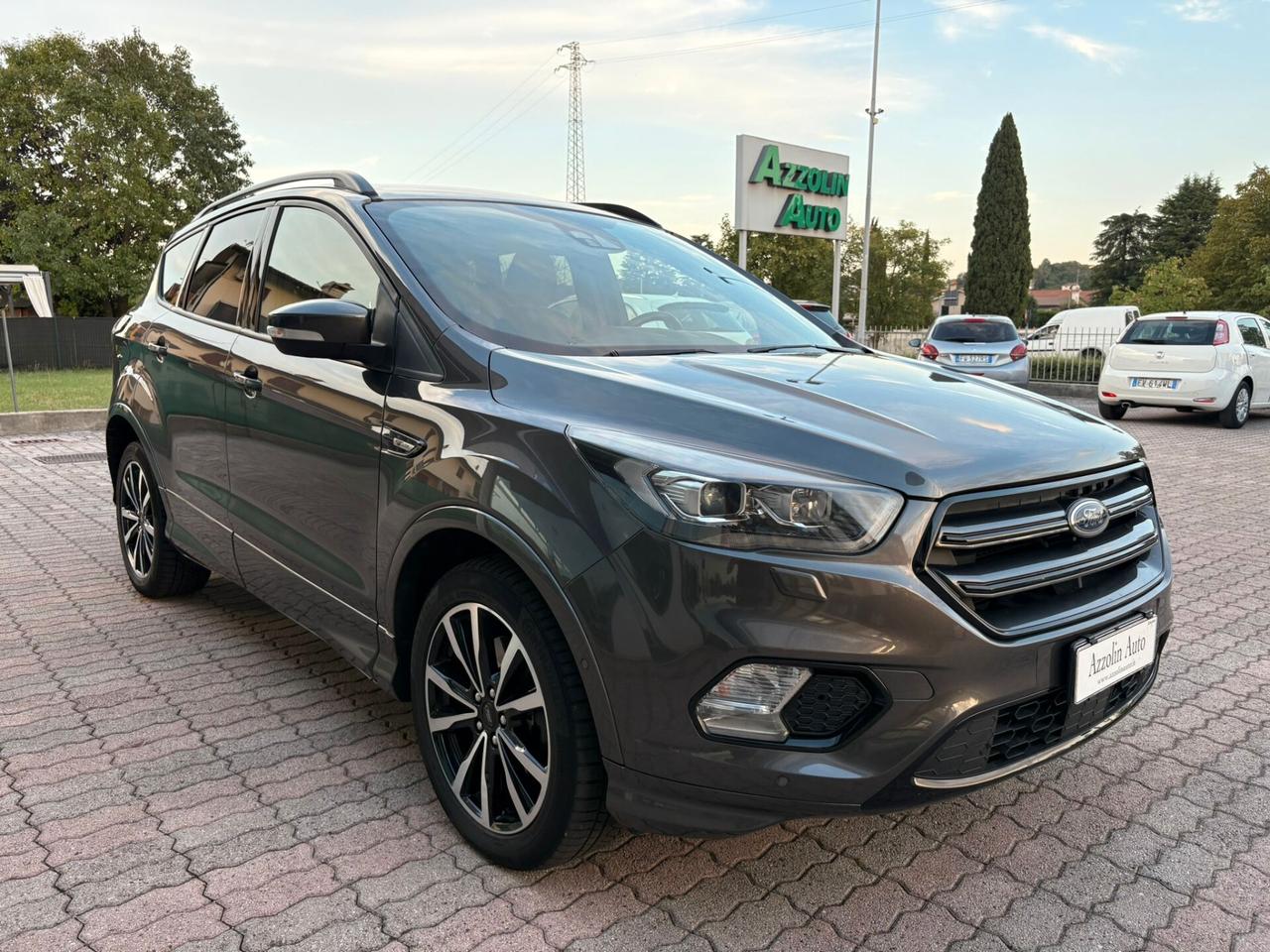 FORD KUGA 2.0 TDCI TAGLIANDI FORD SI A NEOPATENTATI