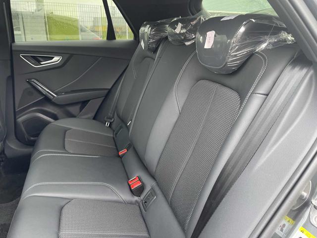 AUDI Q2 35 TDI S tronic Identity Black