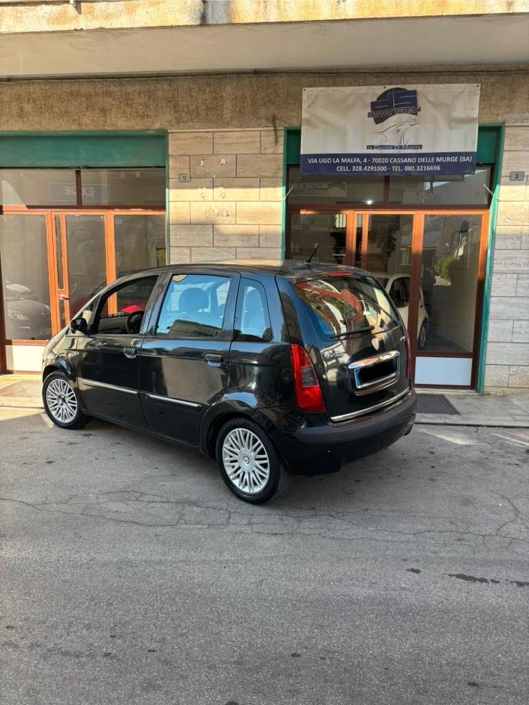 Lancia MUSA 1.3 Multijet 16V Argento 100