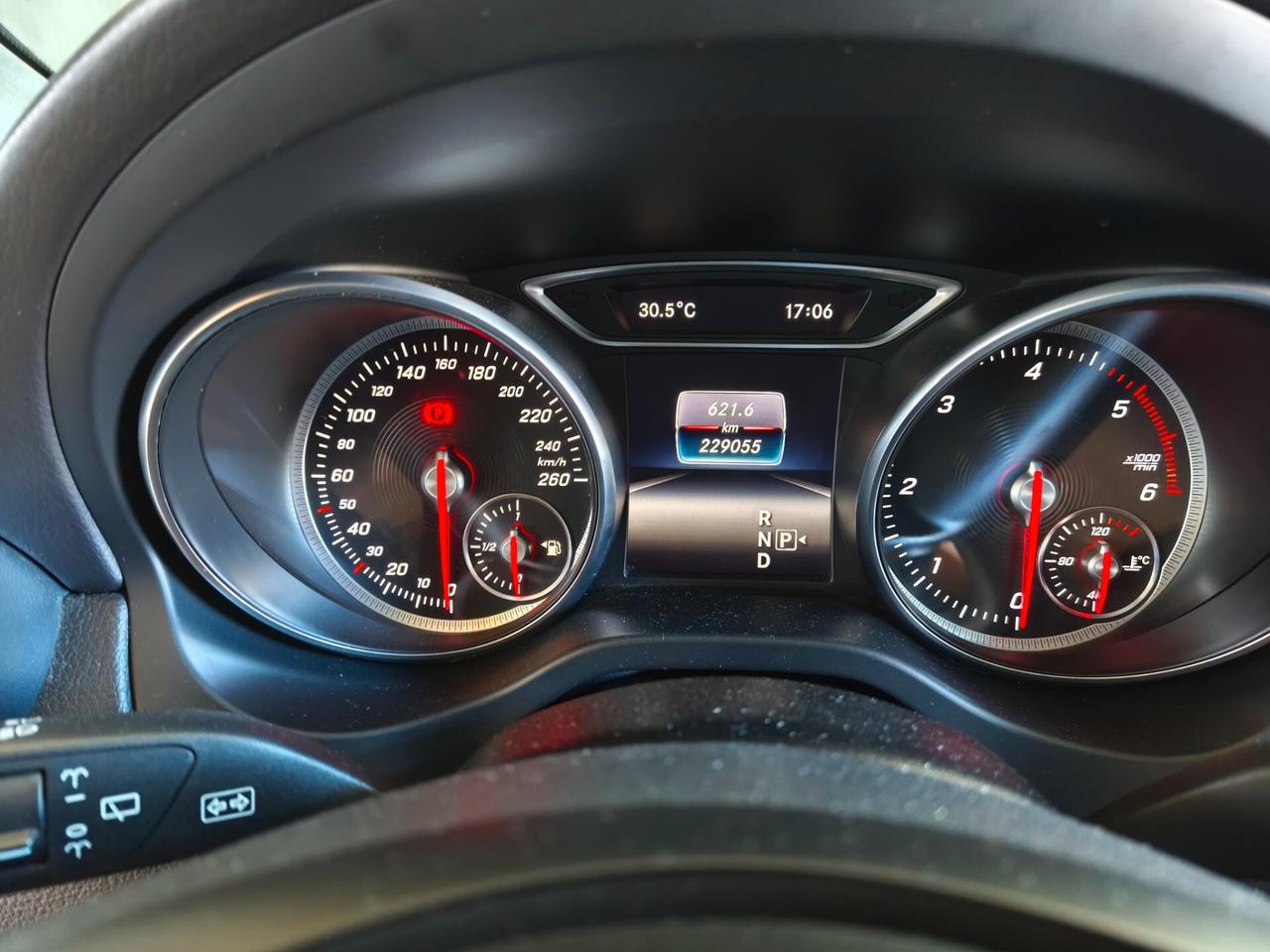 Mercedes-benz CLA 200 d 4Matic Automatic Premium