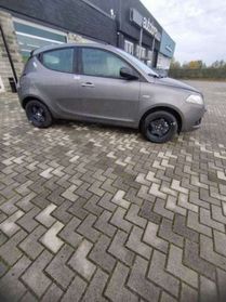 Lancia Ypsilon 1.0 FireFly Hybrid Oro