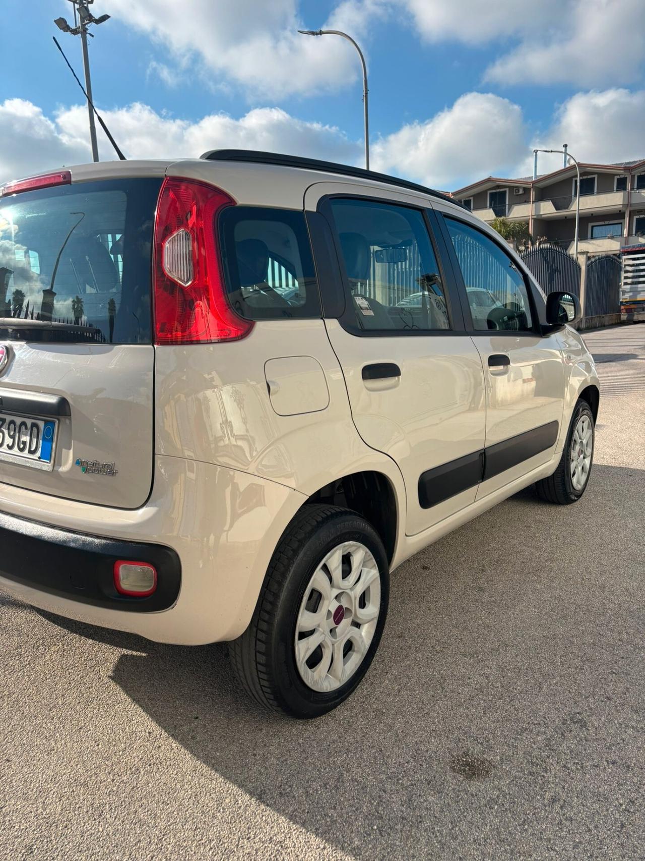 Fiat Panda 0.9 TwinAir Turbo Natural Power Lounge ANNO 2013