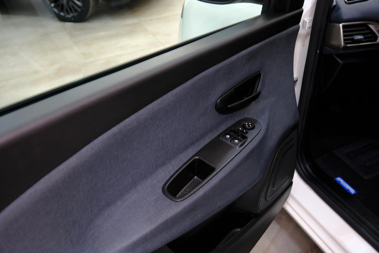 Lancia Ypsilon 1.0 HYBRID 70cv GOLD - 5° POSTO