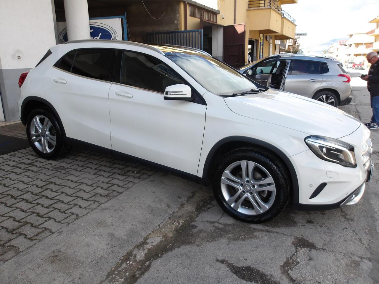 Mercedes GLA 200 d (cdi) Sport auto *TETTO APRIBILE*