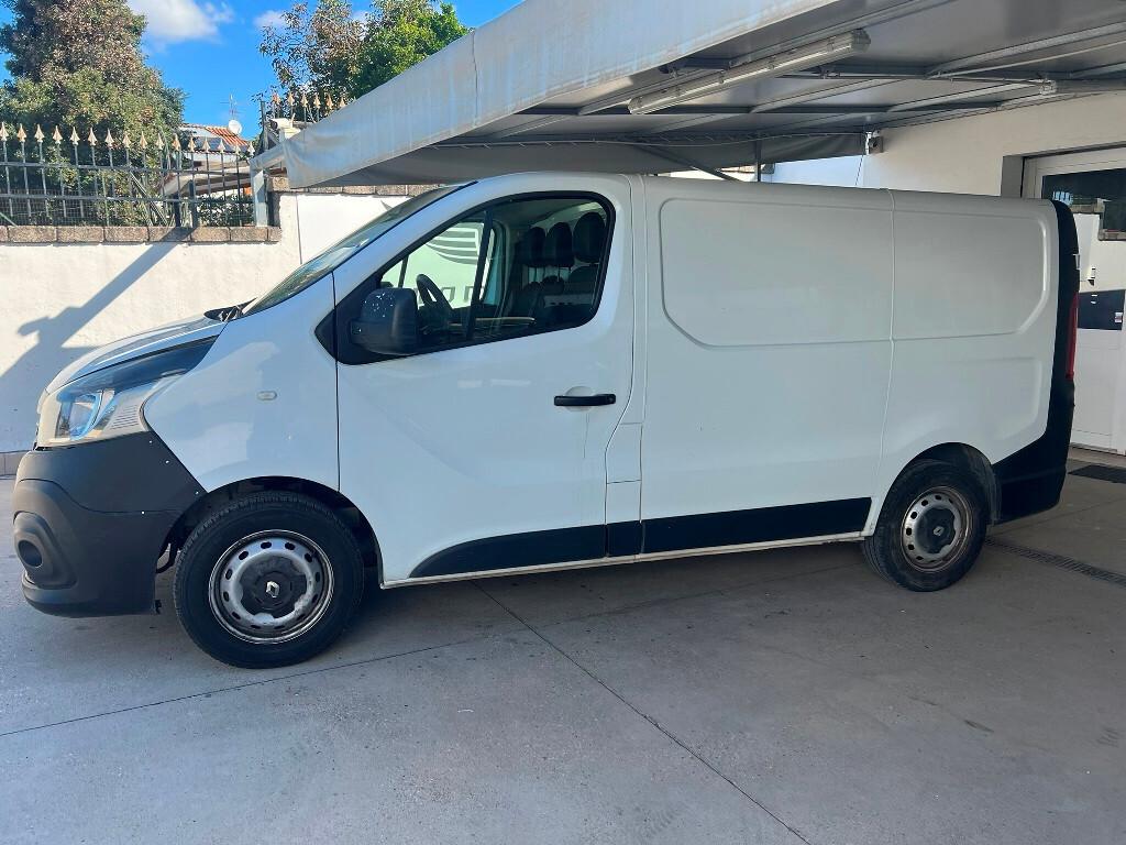 Renault Trafic 1.6d 120 CV / 3 Posti / Euro 6b