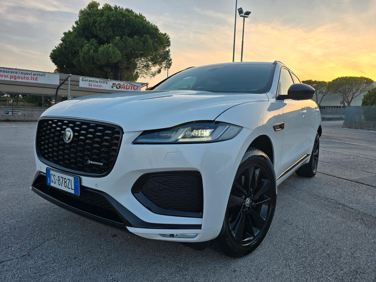 Jaguar F-Pace 2.0 D 204 CV AWD aut. R-Dynamic SE