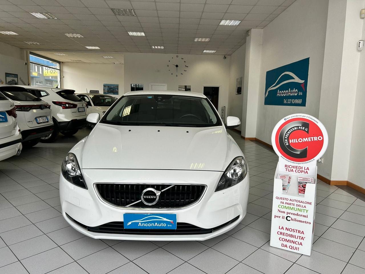 Volvo V40 2.0 D2 X NEOPATENTATI 2017