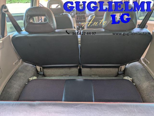NISSAN Terrano II 2.7 Tdi 5 porte Luxury 4x4