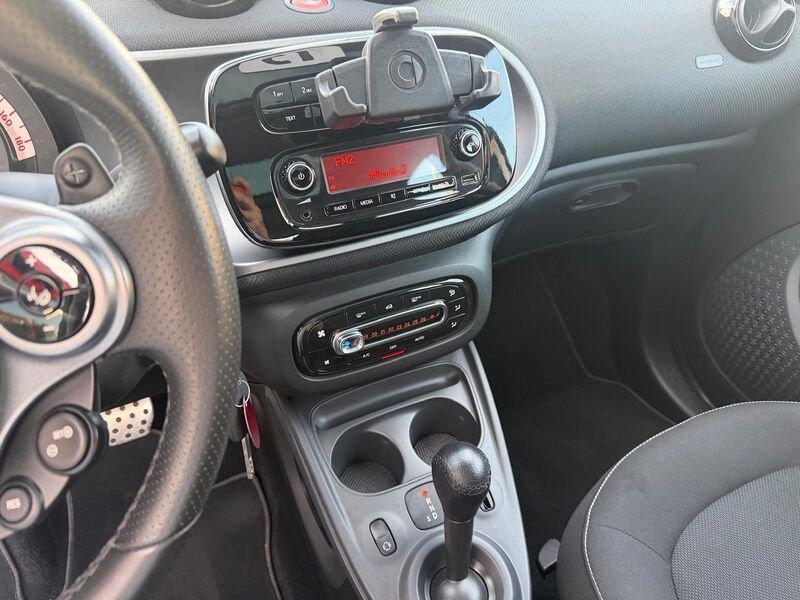 smart forfour Forfour Passion 90cv twinamic,SPORT PACK, LED, PANORAMA!