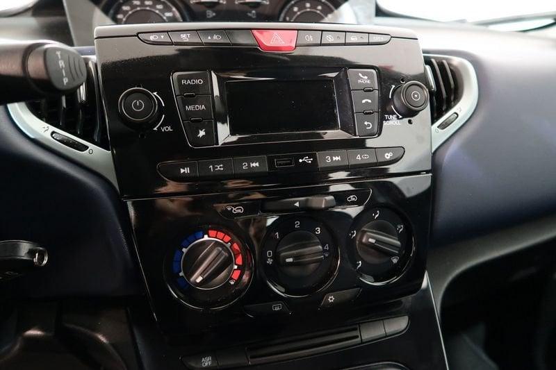 Lancia Ypsilon Ypsilon 1.0 firefly hybrid ORO s&s 70cv 5p.ti