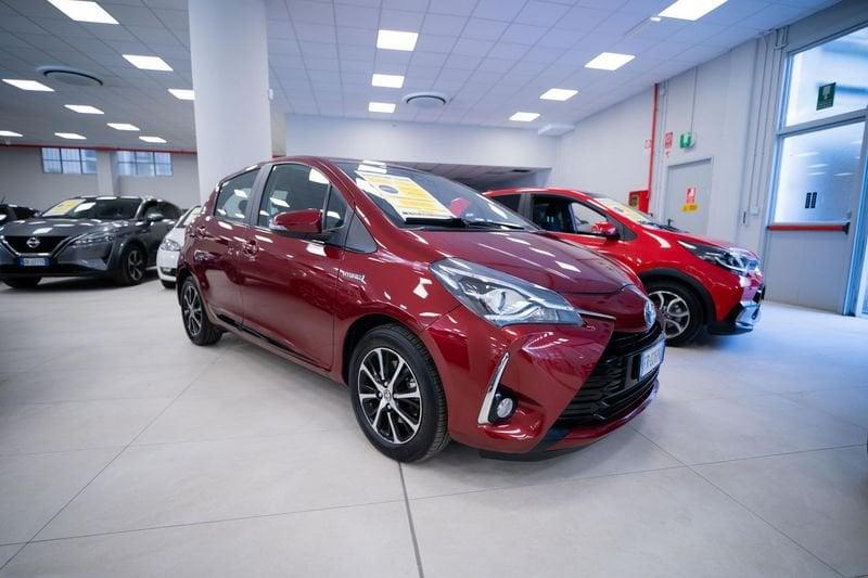 Toyota Yaris 1.5h Trend Red Edition