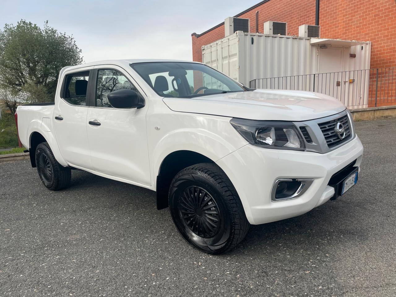 Nissan Navara 2.3 dCi 4WD King Cab Visia Doppia Cabina