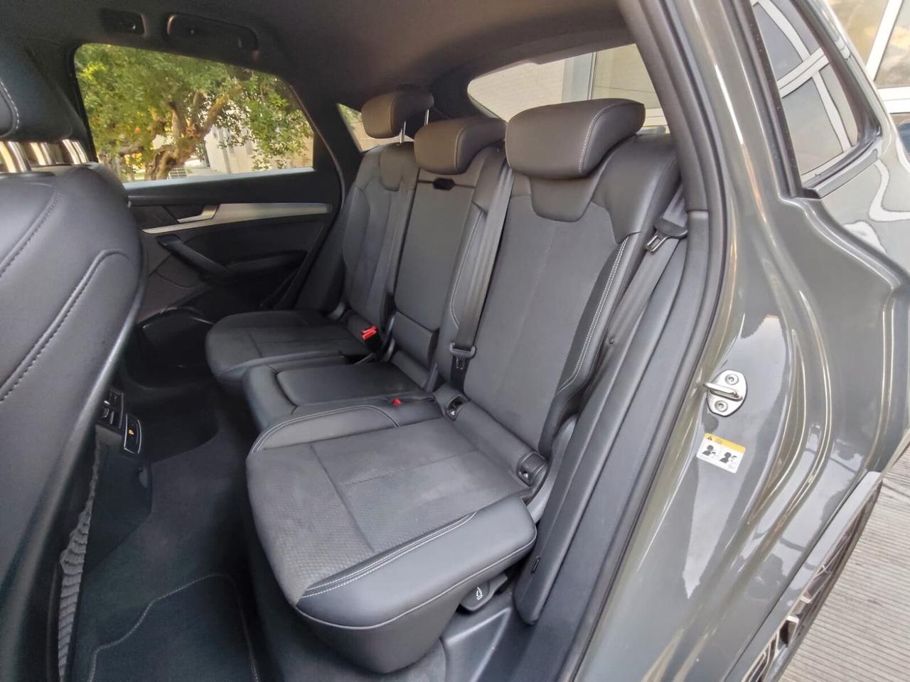 Audi Q5 40 TDI 204 CV quattro S tronic Identity Black