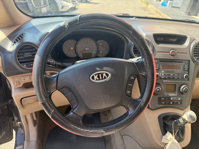 KIA Carens 2.0 CVVT EX Class