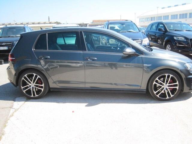 Volkswagen Golf 2.0 TDI DSG 5p. Sport Edition BlueMotion Tech.