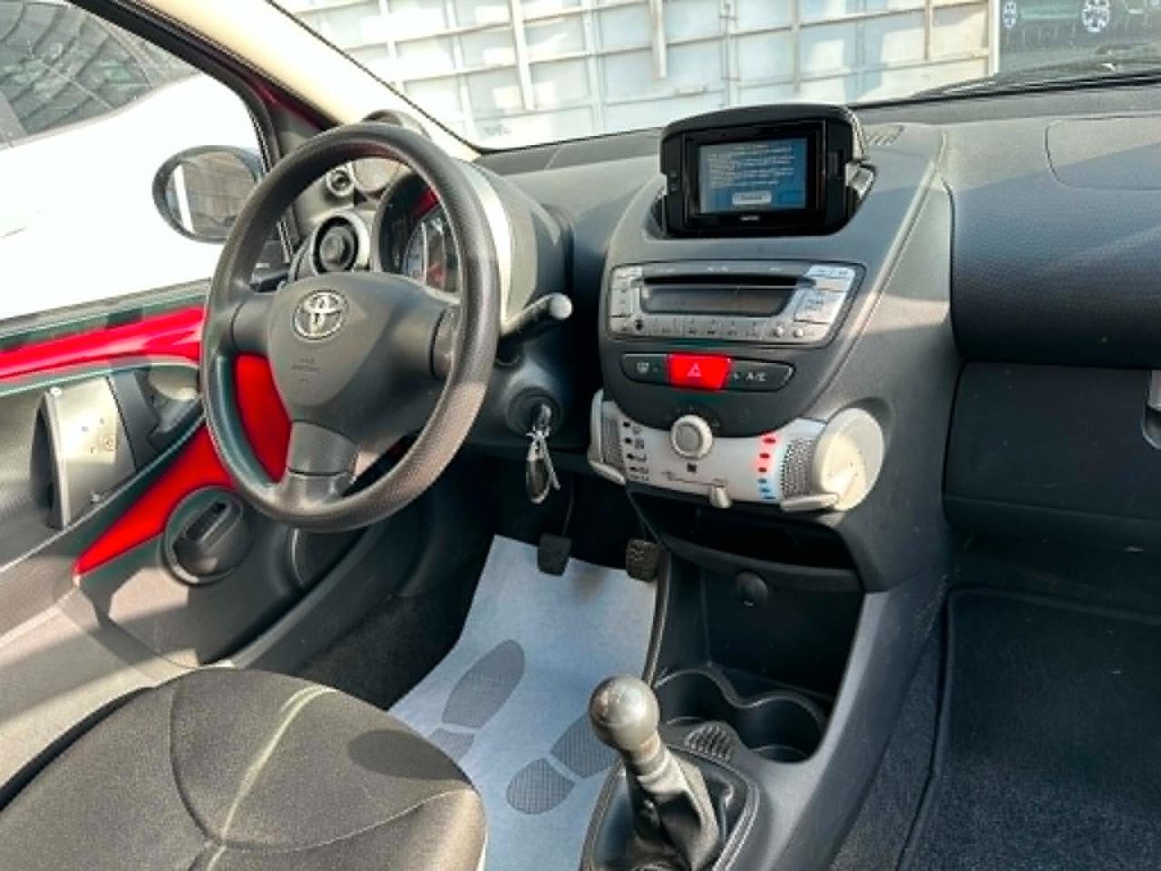 Toyota Aygo 1.0 12V VVT-i 5 porte Active Connect