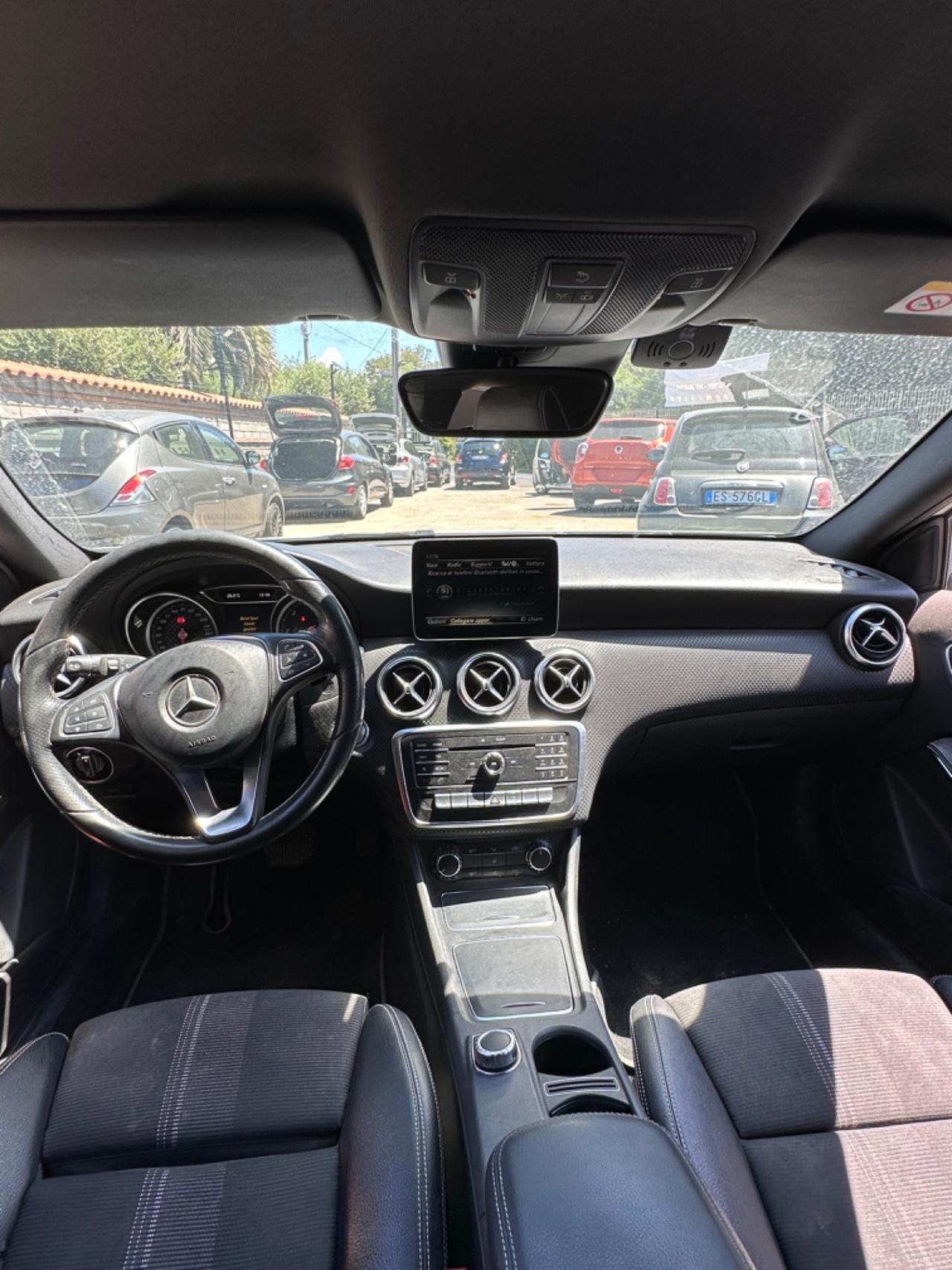 Mercedes-benz A 220 d Automatic Premium