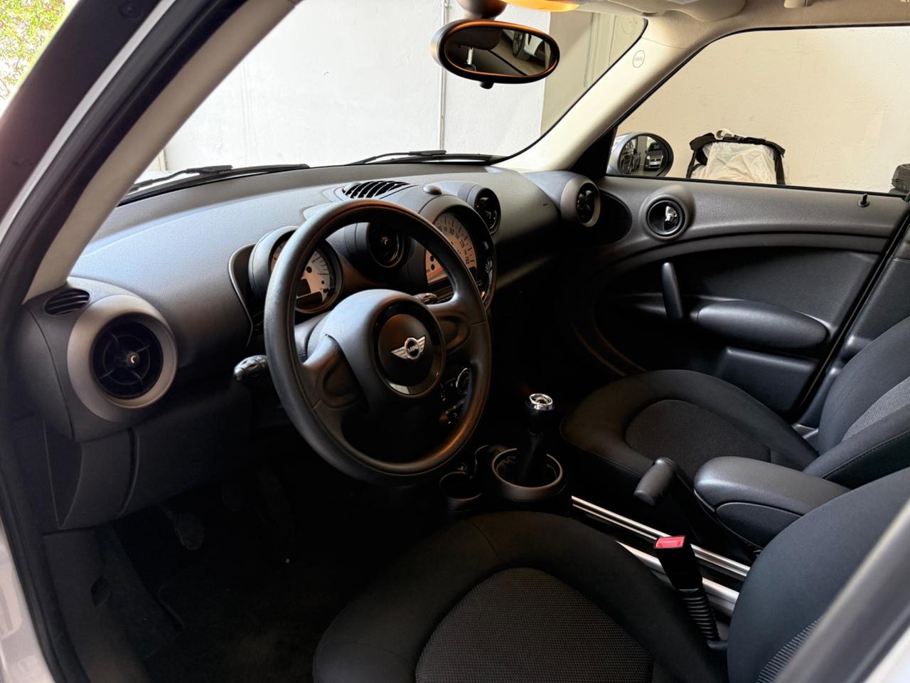 Mini One D Countryman guidabile da neopatentati