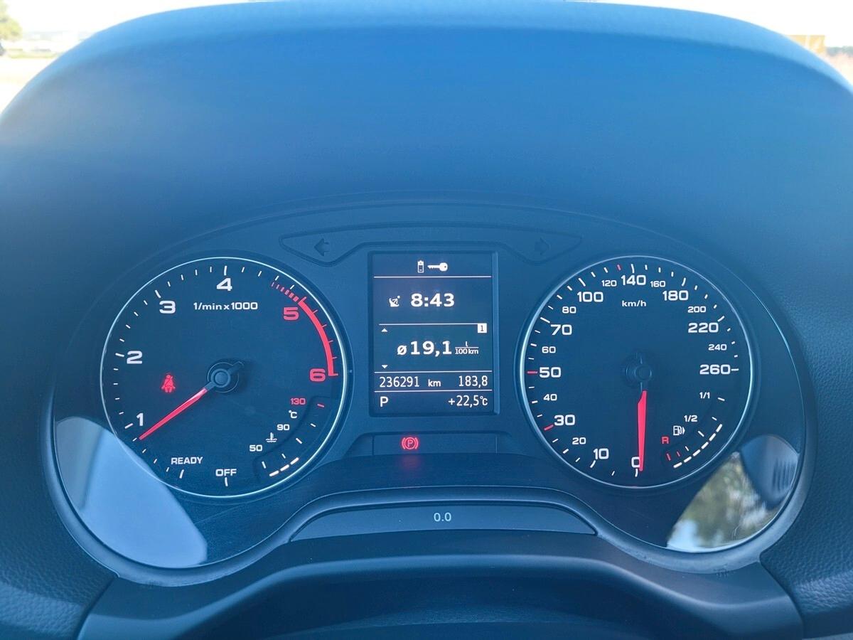 Audi Q2 2.0 TDI quattro S tronic Business