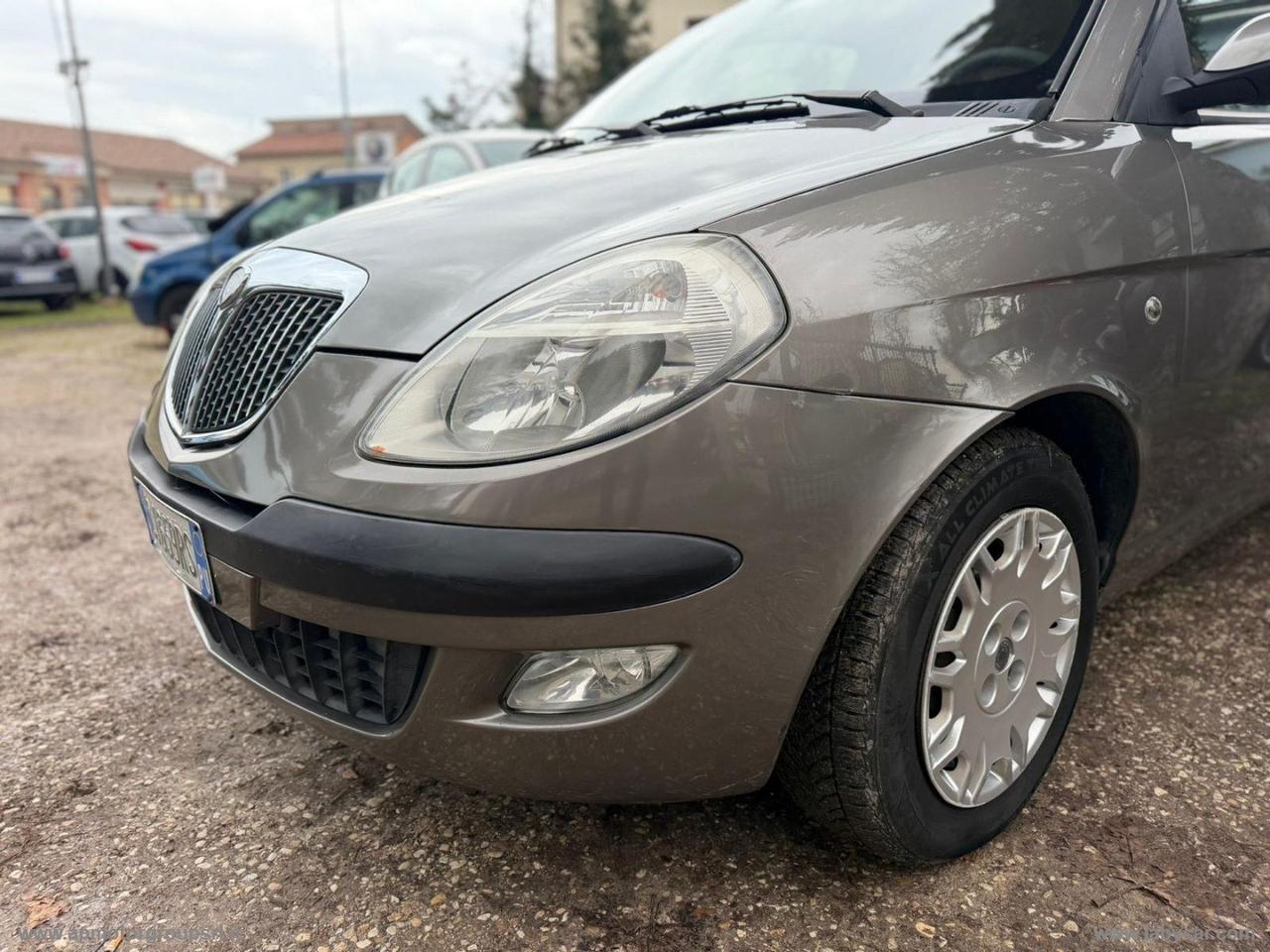 LANCIA Ypsilon 1.2 16V Argento