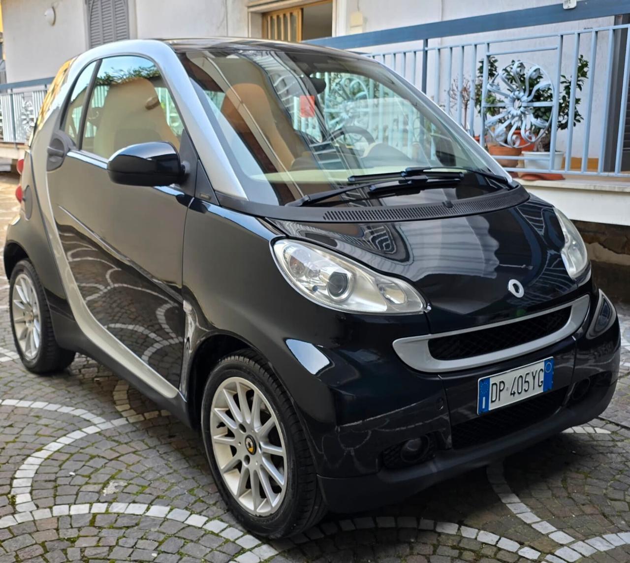 Smart ForTwo 1000 62 kW coupé passion