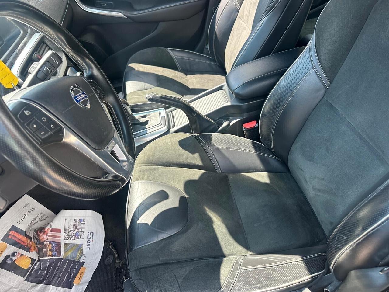 Volvo V40 D2 1.6 Powershift SUMMUM NEOPATENTATI AUTOMATICA